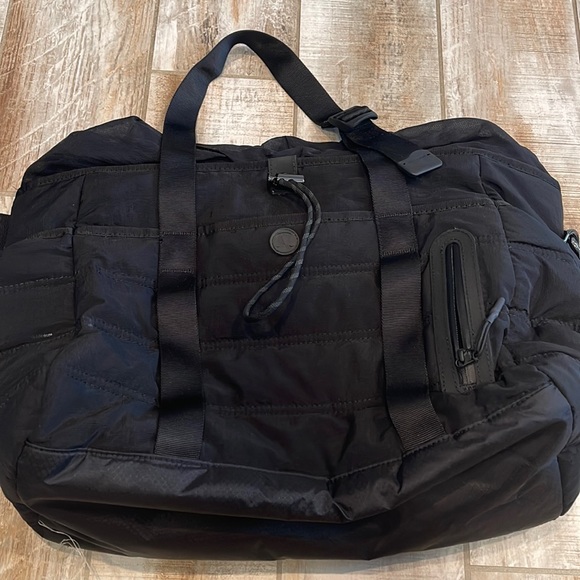 lululemon athletica Handbags - Lululemon Bag